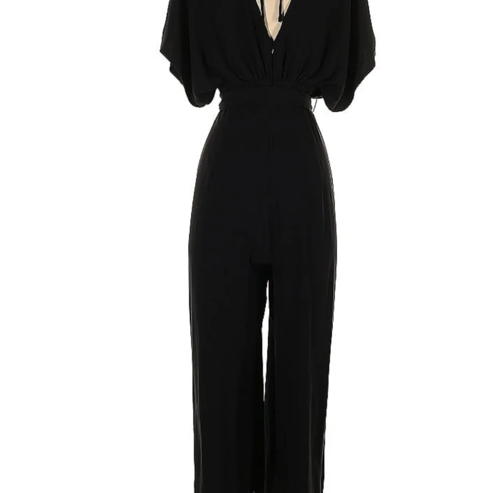 Perfect basic Jumpsuit - Picture 2 of 8